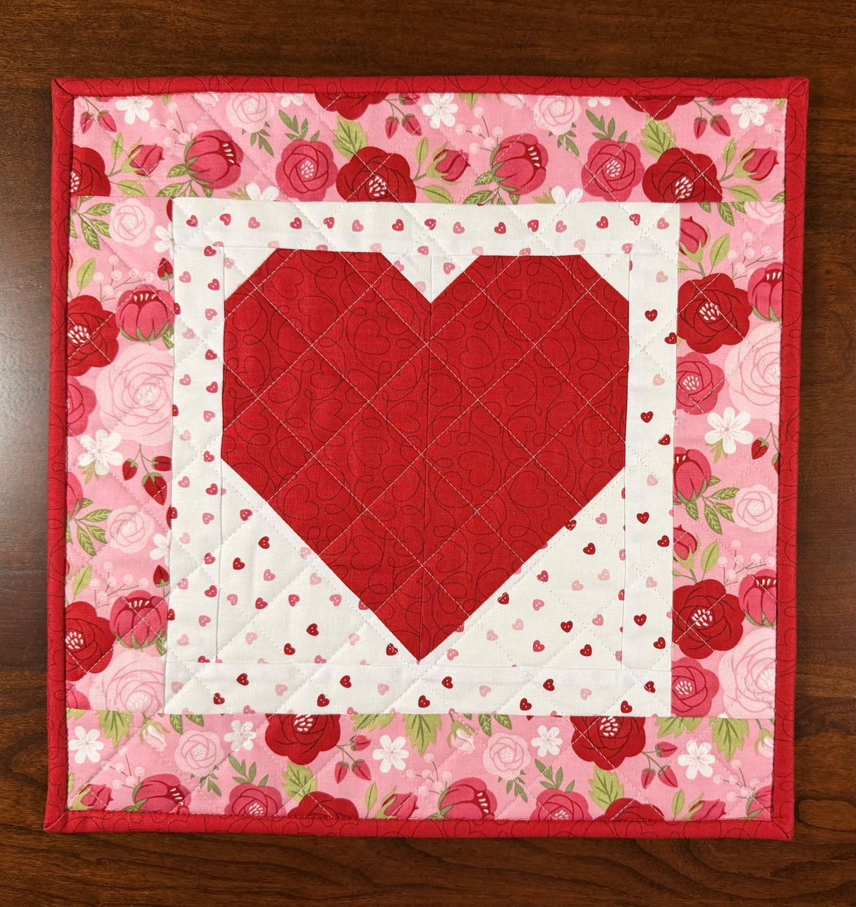Sew in Love 14"x14" Magne-Quilt Heart Wall Hanging Kit